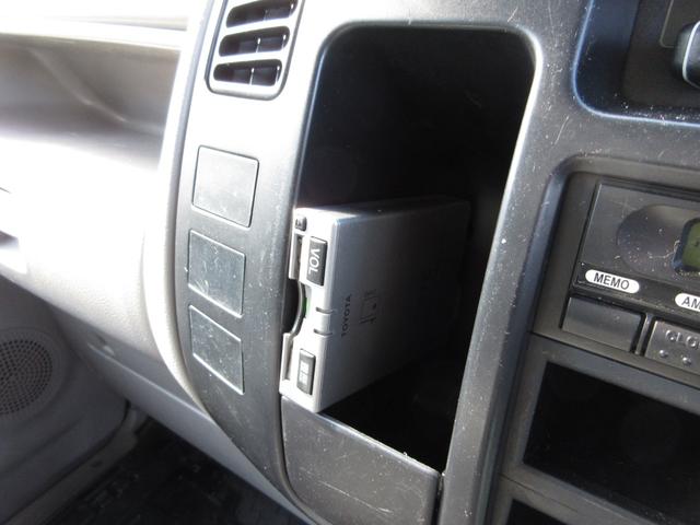 ダイナトラック アルミバン 垂直パワーゲート 内寸445x177x207 標準ロング AT 準中型免許 2t積載 4Lターボ BDG-XZU348 観音ドア交換済み 最大積載量2000キロ 車両総重量5565キロ(6枚目)