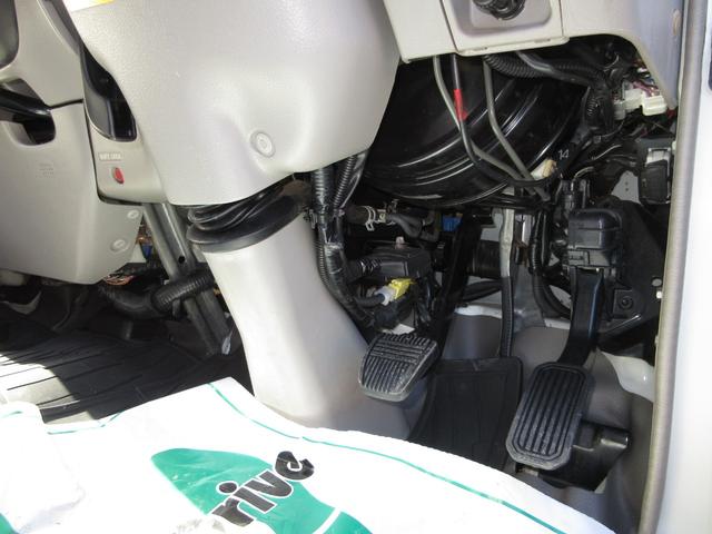 ダイナトラック アルミバン 垂直パワーゲート 内寸445x177x207 標準ロング AT 準中型免許 2t積載 4Lターボ BDG-XZU348 観音ドア交換済み 最大積載量2000キロ 車両総重量5565キロ(41枚目)