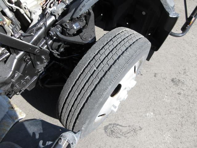 ダイナトラック アルミバン 垂直パワーゲート 内寸445x177x207 標準ロング AT 準中型免許 2t積載 4Lターボ BDG-XZU348 観音ドア交換済み 最大積載量2000キロ 車両総重量5565キロ(49枚目)