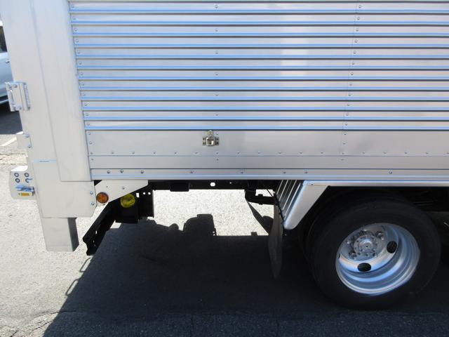 ダイナトラック アルミバン 垂直パワーゲート 内寸445x177x207 標準ロング AT 準中型免許 2t積載 4Lターボ BDG-XZU348 観音ドア交換済み 最大積載量2000キロ 車両総重量5565キロ(68枚目)