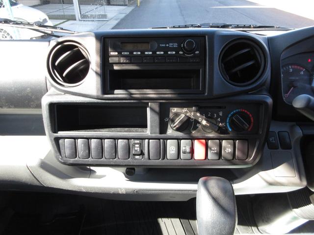 デュトロ アルミバン 標準ロング ボトルカー 内寸117x171x171(後部) 準中型免許 工作車ベース 作業車ベース AT 3t積載 TKG-XZU650M 最大積載量3000キロ 車両総重量6525キロ(58枚目)