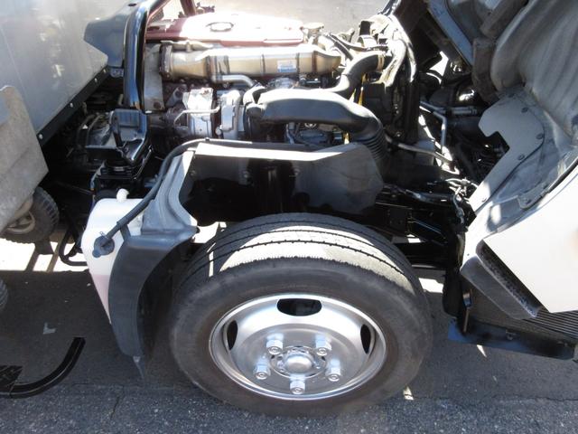 デュトロ アルミバン 標準ロング ボトルカー 内寸117x171x171(後部) 準中型免許 工作車ベース 作業車ベース AT 3t積載 TKG-XZU650M 最大積載量3000キロ 車両総重量6525キロ(70枚目)