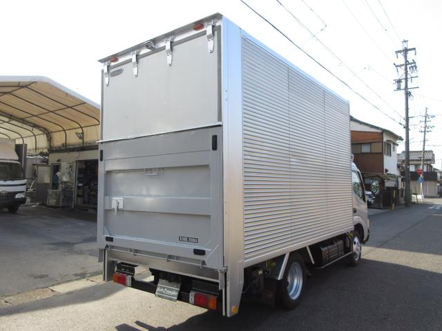 ダイナトラック 　アルミバン　垂直パワーゲート　内寸３７２ｘ１７８ｘ２１６　標準セミロング　準中型免許　ＡＴ　カメラ　４Ｌターボ　ＢＤＧ－ＸＺＵ３３８　コーキング処理済　最大積載量２０００キロ　車両総重量５３７５キロ（4枚目）