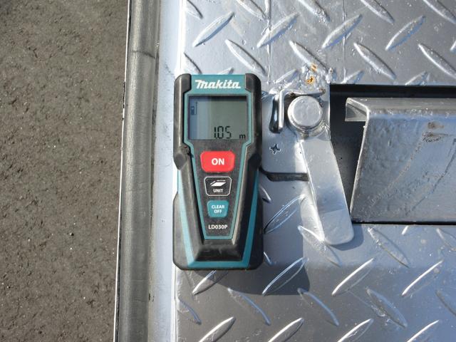 ダイナトラック 　アルミバン　垂直パワーゲート　内寸３７２ｘ１７８ｘ２１６　標準セミロング　準中型免許　ＡＴ　カメラ　４Ｌターボ　ＢＤＧ－ＸＺＵ３３８　コーキング処理済　最大積載量２０００キロ　車両総重量５３７５キロ（35枚目）