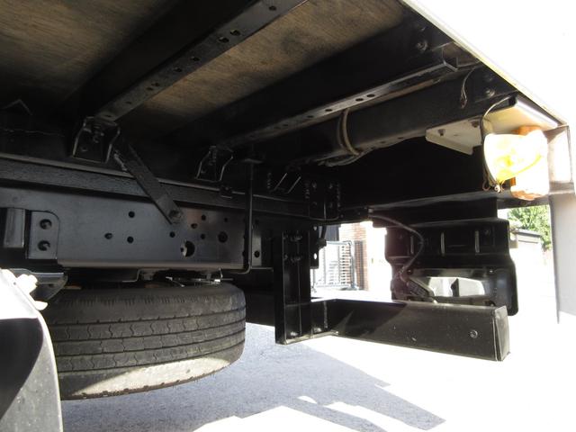 ダイナトラック 　アルミバン　垂直パワーゲート　内寸３７２ｘ１７８ｘ２１６　標準セミロング　準中型免許　ＡＴ　カメラ　４Ｌターボ　ＢＤＧ－ＸＺＵ３３８　コーキング処理済　最大積載量２０００キロ　車両総重量５３７５キロ（73枚目）