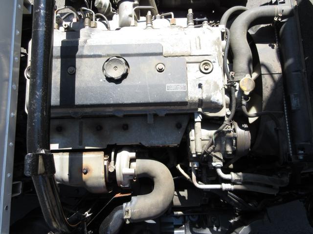 キャンター 　アルミバン　マルチパワーゲート　内寸４３９ｘ２０９ｘ２０９　４．９Ｌターボ　準中型　６速　煤焼きなし　２ｔ積載　コーキング処理済　ＫＫ－ＦＥ８２ＤＥＶ　最大積載量２０００キロ　車両総重量５８２５キロ（50枚目）