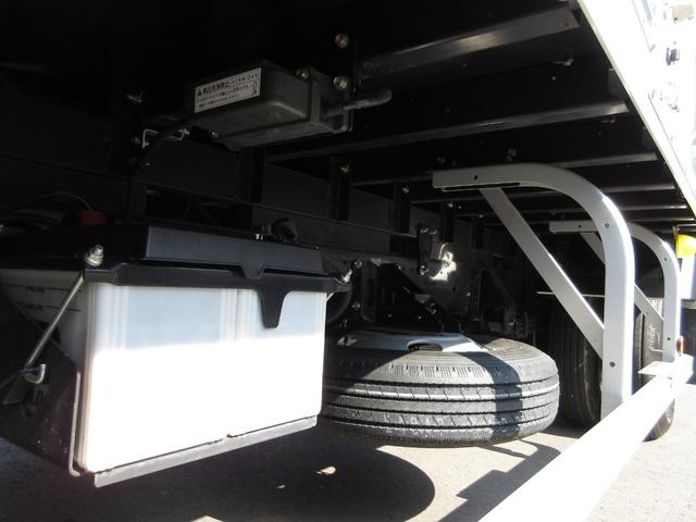 デュトロ 　アルミバン　マルチパワーゲート　内寸４６２ｘ２０７ｘ２３７　ワイドロング　サイドドア　カメラ　スマートキー　４Ｌターボ　６速　２ＫＧ－ＸＺＵ７１０Ｍ　最大積載量２０００キロ　車両総重量５９６５キロ（64枚目）