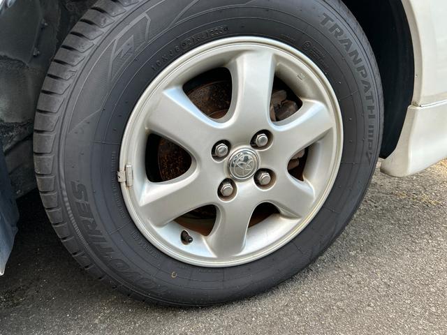 カローラフィールダー Ｘ　ＨＩＤ　４０ｔｈアニバーサリーリミテッド　マニュアル５ミッション　ワンオーナー車　タイヤ交換済　車検あり（39枚目）