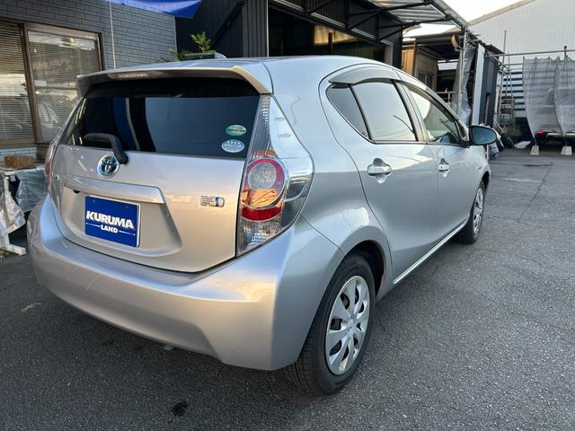 アクア Ｓ　地デジナビＴＶ　　Ｂｌｕｅｔｏｏｔｈ　バックカメラ　キーレスタイプ　リアスポイラー（7枚目）