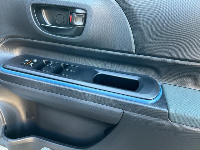 アクア Ｓ　地デジナビＴＶ　　Ｂｌｕｅｔｏｏｔｈ　バックカメラ　キーレスタイプ　リアスポイラー（23枚目）