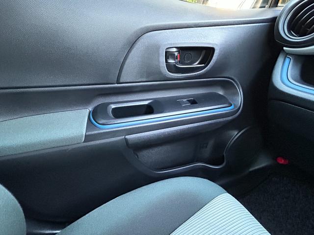 アクア Ｓ　地デジナビＴＶ　　Ｂｌｕｅｔｏｏｔｈ　バックカメラ　キーレスタイプ　リアスポイラー（24枚目）