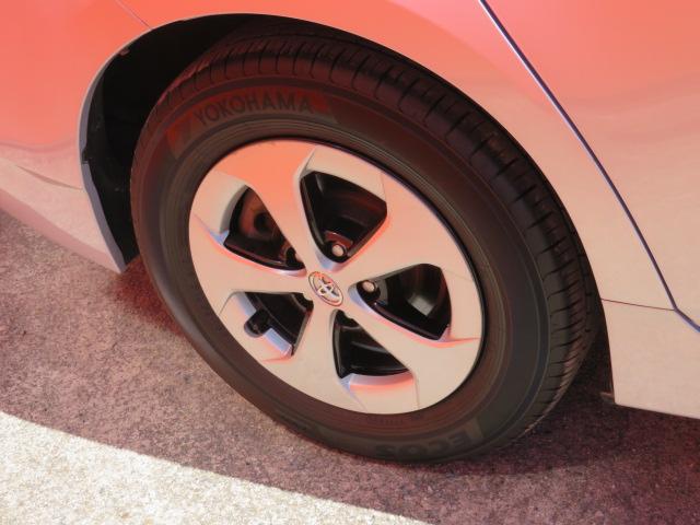 S 後期モデル/純正ナビ/Bluetoothオーディオ対応/純正後席モニター/フルセグTV/CD・DVD再生/ビルトインETC車載器/クルーズコントロール/HIDヘッドライト/スマートキー/横滑り防止装置(20枚目)
