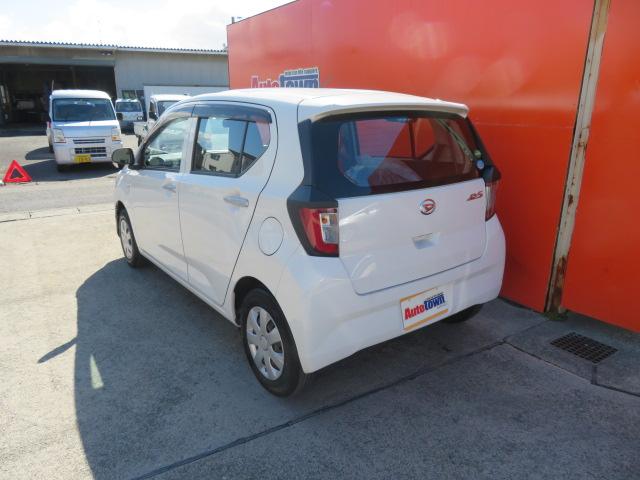 L (メモリーナビ)(Bluetoothオーディオ対応)(ETC車載器)(USB接続可)(キーレス)(ETC車載器)(アイドリングストプ)(横滑り防止機能)(禁煙車)(車輛記録簿)(車輛取説)(17枚目)