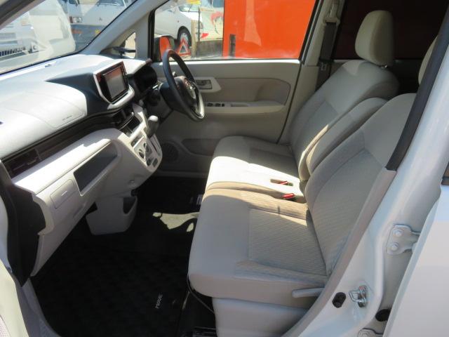 L (SDナビ)(Bluetoothオーディオ対応)(フルセグTV)(CD・DVD再生)(ETC車載器)(キーレス)(アイドリングストップ)(タイミングチェーン駆動)(電動格納ドアミラー)(横滑り防止)(25枚目)