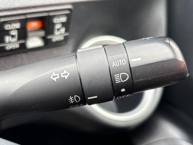 シエンタ Ｇ　（点検整備／車検２年／保証付き）（両側電動スライドドア）（純正メモリーナビ）（バックカメラ）（ＥＴＣ車載器）（ＬＥＤヘッドライト）（Ｂｌｕｅｔｏｏｔｈオーディオ）（フルセグＴＶ）（ＣＤ・ＤＶＤ再生）（32枚目）