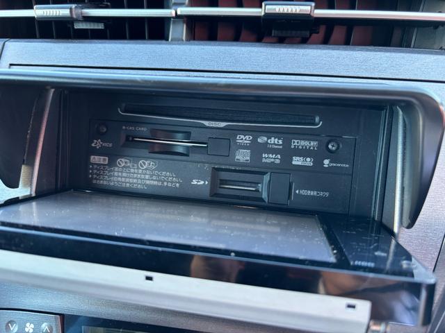プリウス Ｓ　走行４３，８０８キロ（点検整備／車検２年付き／保証付）（後期モデル２０２ブラック）（純正ＨＤＤナビ）（バックカメラ）（ＥＴＣ車載器）（フルセグＴＶ）（ＣＤ・ＤＶＤ再生）（オートライト）（スマートキー）（4枚目）