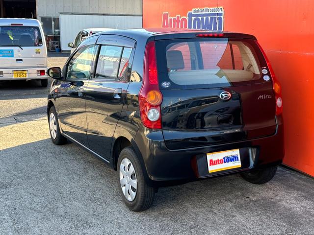 ミラ Ｘスペシャル　（点検整備／車検２年付き／保証付き）（実走行２９，３７８キロ）（タイミングチェーン駆動）（キーレスエントリー）（純正オーディオ）（ＣＤ再生）（ＡＭ・ＦＭラジオ）（評価点４．５点）（16枚目）