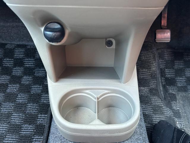 ミラ Ｘスペシャル　（点検整備／車検２年付き／保証付き）（実走行２９，３７８キロ）（タイミングチェーン駆動）（キーレスエントリー）（純正オーディオ）（ＣＤ再生）（ＡＭ・ＦＭラジオ）（評価点４．５点）（35枚目）