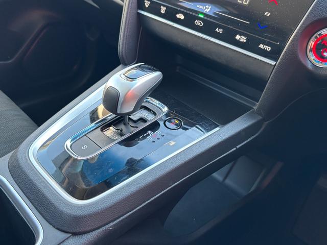 シャトル ハイブリッド ホンダセンシング (点検整備/車検2年/保証付き)(メモリーナビ)(Bluetoothオーディオ)(ETC車載器)(追従付きレーダークルーズ)(衝突軽減ブレーキ)(オートライト)(スマートキー・プッシュスタート)(10枚目)