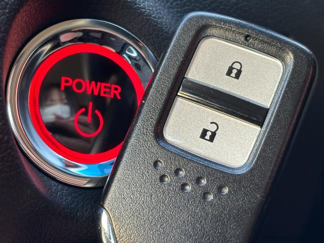 シャトル ハイブリッド ホンダセンシング (点検整備/車検2年/保証付き)(メモリーナビ)(Bluetoothオーディオ)(ETC車載器)(追従付きレーダークルーズ)(衝突軽減ブレーキ)(オートライト)(スマートキー・プッシュスタート)(11枚目)