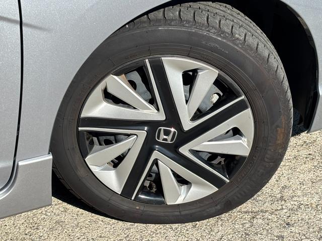 シャトル ハイブリッド ホンダセンシング (点検整備/車検2年/保証付き)(メモリーナビ)(Bluetoothオーディオ)(ETC車載器)(追従付きレーダークルーズ)(衝突軽減ブレーキ)(オートライト)(スマートキー・プッシュスタート)(25枚目)