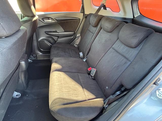 シャトル ハイブリッド ホンダセンシング (点検整備/車検2年/保証付き)(メモリーナビ)(Bluetoothオーディオ)(ETC車載器)(追従付きレーダークルーズ)(衝突軽減ブレーキ)(オートライト)(スマートキー・プッシュスタート)(42枚目)