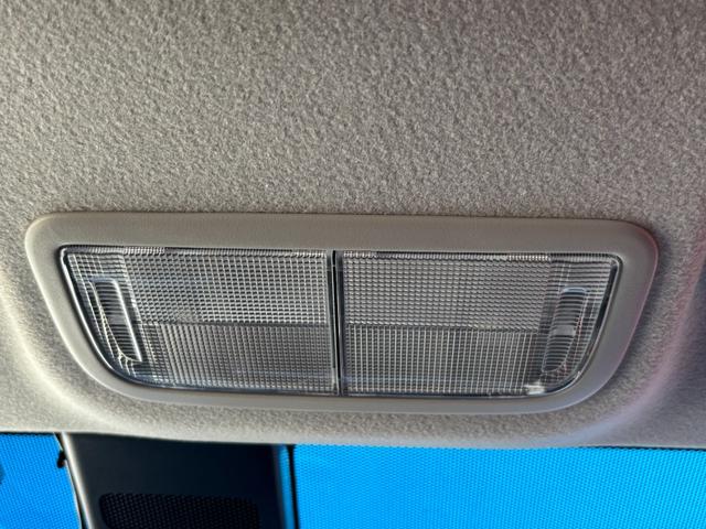 シャトル ハイブリッド ホンダセンシング (点検整備/車検2年/保証付き)(メモリーナビ)(Bluetoothオーディオ)(ETC車載器)(追従付きレーダークルーズ)(衝突軽減ブレーキ)(オートライト)(スマートキー・プッシュスタート)(50枚目)