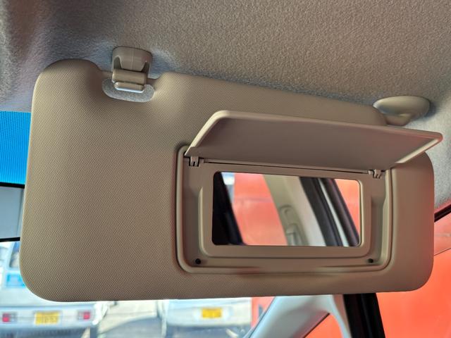 シャトル ハイブリッド ホンダセンシング (点検整備/車検2年/保証付き)(メモリーナビ)(Bluetoothオーディオ)(ETC車載器)(追従付きレーダークルーズ)(衝突軽減ブレーキ)(オートライト)(スマートキー・プッシュスタート)(52枚目)