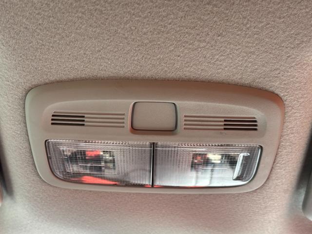 スイフト ＲＳ　（点検整備／車検２年付き／保証付き）（５速マニュアル車）（ＣＤ再生）（ＥＴＣ車載器）（スマートキー）（ＨＩＤヘッドライト）（クルーズコントロール）（オートライト）（電動格納ドアミラー）（39枚目）