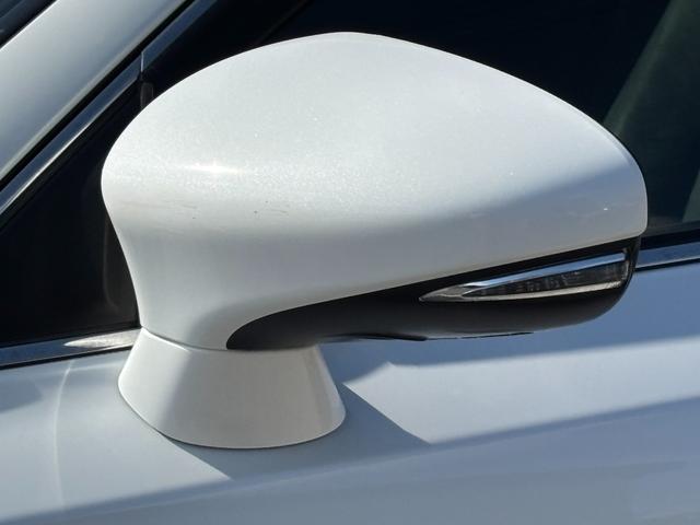 ＣＴ ＣＴ２００ｈ　バージョンＣ　ＥＴＣ　バックカメラ　ナビ　クリアランスソナー　オートクルーズコントロール　アルミホイール　オートライト　スマートキー　電動格納ミラー　シートヒーター　ＣＶＴ　盗難防止システム　衝突安全ボディ　記録簿（25枚目）