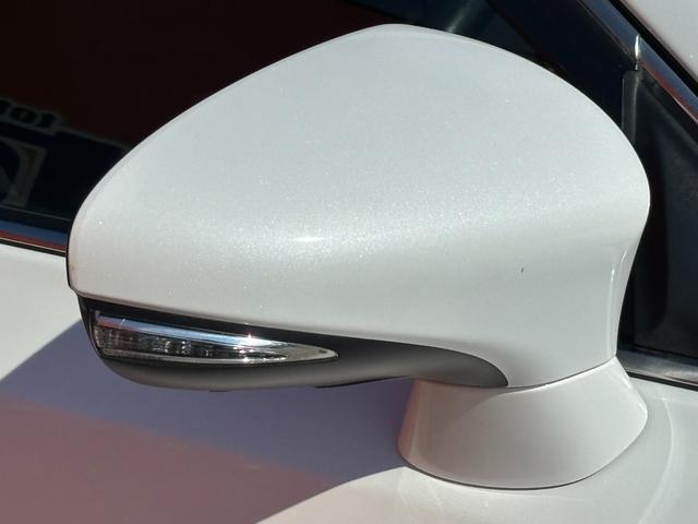 ＣＴ ＣＴ２００ｈ　バージョンＣ　ＥＴＣ　バックカメラ　ナビ　クリアランスソナー　オートクルーズコントロール　アルミホイール　オートライト　スマートキー　電動格納ミラー　シートヒーター　ＣＶＴ　盗難防止システム　衝突安全ボディ　記録簿（26枚目）