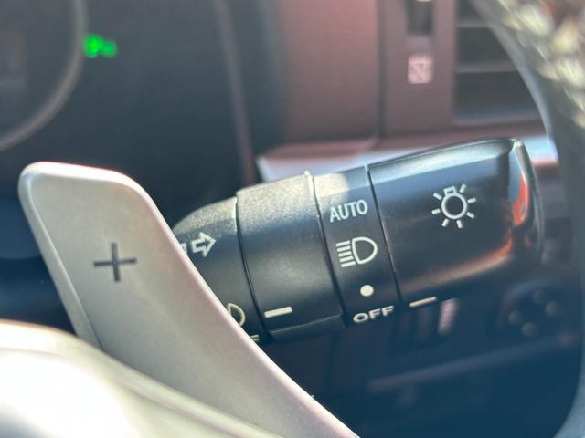 ＣＴ ＣＴ２００ｈ　バージョンＣ　ＥＴＣ　バックカメラ　ナビ　クリアランスソナー　オートクルーズコントロール　アルミホイール　オートライト　スマートキー　電動格納ミラー　シートヒーター　ＣＶＴ　盗難防止システム　衝突安全ボディ　記録簿（31枚目）