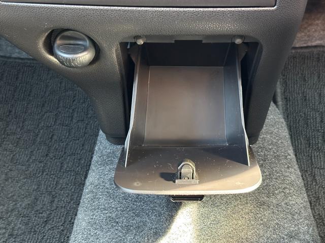 ムーヴコンテ カスタム　Ｇ　（点検整備／車検Ｒ９年２月／保証付き）（メモリーナビ）（バックカメラ）（Ｂｌｕｅｔｏｏｔｈオーディオ）（フルセグＴＶ）（ＣＤ・ＤＶＤ再生）（ＨＩＤヘッドライト）（スマートキー）（アイドリングストップ）（31枚目）