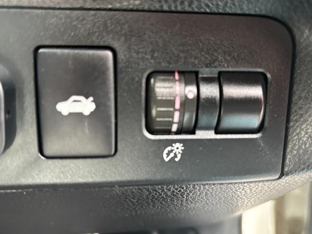 ８６ ＧＴ　６速マニュアル車（点検整備／車検９年４月／保証付き）（ＯＺレーシングホイール）（純正メモリーナビ）（バックカメラ）（Ｂｌｕｅｔｏｏｔｈオーディオ）（ＥＴＣ車載器）（フルセグＴＶ）（ＣＤ・ＤＶＤ再生）（10枚目）