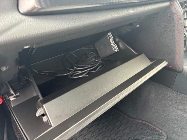 ８６ ＧＴ　６速マニュアル車（点検整備／車検９年４月／保証付き）（ＯＺレーシングホイール）（純正メモリーナビ）（バックカメラ）（Ｂｌｕｅｔｏｏｔｈオーディオ）（ＥＴＣ車載器）（フルセグＴＶ）（ＣＤ・ＤＶＤ再生）（11枚目）