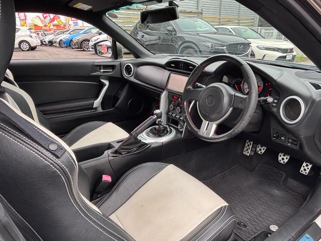 ８６ ＧＴ　６速マニュアル車（点検整備／車検９年４月／保証付き）（ＯＺレーシングホイール）（純正メモリーナビ）（バックカメラ）（Ｂｌｕｅｔｏｏｔｈオーディオ）（ＥＴＣ車載器）（フルセグＴＶ）（ＣＤ・ＤＶＤ再生）（23枚目）