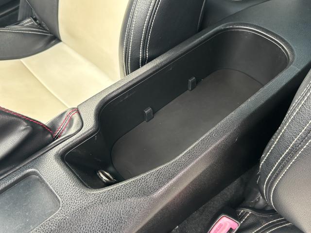 ８６ ＧＴ　６速マニュアル車（点検整備／車検９年４月／保証付き）（ＯＺレーシングホイール）（純正メモリーナビ）（バックカメラ）（Ｂｌｕｅｔｏｏｔｈオーディオ）（ＥＴＣ車載器）（フルセグＴＶ）（ＣＤ・ＤＶＤ再生）（28枚目）