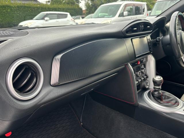 ８６ ＧＴ　６速マニュアル車（点検整備／車検９年４月／保証付き）（ＯＺレーシングホイール）（純正メモリーナビ）（バックカメラ）（Ｂｌｕｅｔｏｏｔｈオーディオ）（ＥＴＣ車載器）（フルセグＴＶ）（ＣＤ・ＤＶＤ再生）（30枚目）