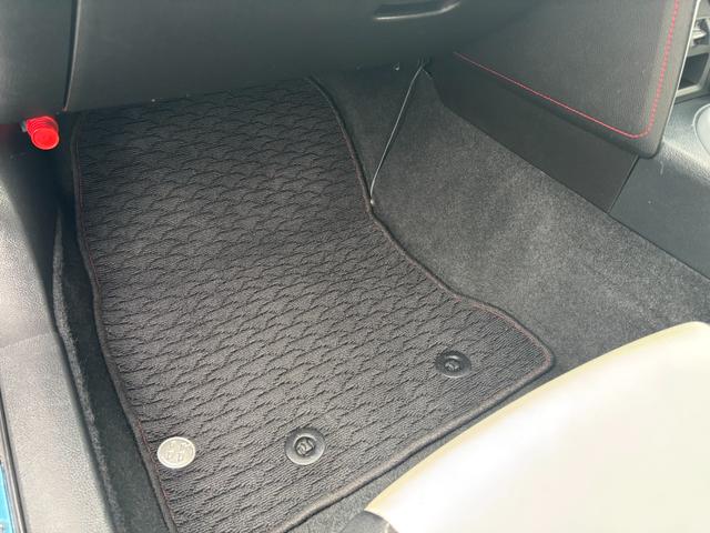 ８６ ＧＴ　６速マニュアル車（点検整備／車検９年４月／保証付き）（ＯＺレーシングホイール）（純正メモリーナビ）（バックカメラ）（Ｂｌｕｅｔｏｏｔｈオーディオ）（ＥＴＣ車載器）（フルセグＴＶ）（ＣＤ・ＤＶＤ再生）（57枚目）