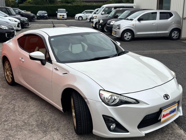 ８６ ＧＴ　６速マニュアル車（点検整備／車検９年４月／保証付き）（ＯＺレーシングホイール）（純正メモリーナビ）（バックカメラ）（Ｂｌｕｅｔｏｏｔｈオーディオ）（ＥＴＣ車載器）（フルセグＴＶ）（ＣＤ・ＤＶＤ再生）（60枚目）