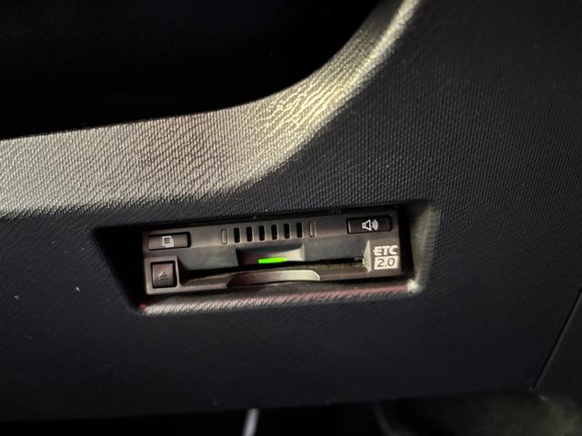 アクア Ｓスタイルブラック　（点検整備／車検２年／保証付き）（トヨタセーフティセンス）（純正ナビ）（バックカメラ）（ＥＴＣ）（Ｂｌｕｅｔｏｏｔｈオーディオ）（フルセグＴＶ）（ＣＤ・ＤＶＤ再生）（シートヒーター）（スマートキー）（5枚目）