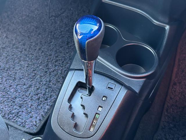 アクア Ｓスタイルブラック　（点検整備／車検２年／保証付き）（トヨタセーフティセンス）（純正ナビ）（バックカメラ）（ＥＴＣ）（Ｂｌｕｅｔｏｏｔｈオーディオ）（フルセグＴＶ）（ＣＤ・ＤＶＤ再生）（シートヒーター）（スマートキー）（10枚目）