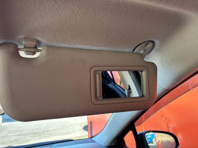 アクア Ｓスタイルブラック　（点検整備／車検２年／保証付き）（トヨタセーフティセンス）（純正ナビ）（バックカメラ）（ＥＴＣ）（Ｂｌｕｅｔｏｏｔｈオーディオ）（フルセグＴＶ）（ＣＤ・ＤＶＤ再生）（シートヒーター）（スマートキー）（33枚目）