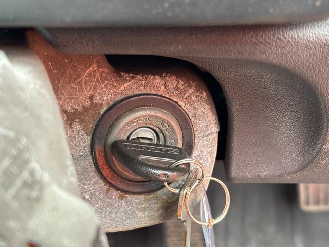 ジムニー EC パノラミックルーフ/ユーザー買い取り車/岐阜2桁ナンバー/当時保証書記録簿あり/4WD/5速マニュアル/車検R9年8月まで/ターボ車/エンジン・ミッション・ターボ・エアコン快調(8枚目)
