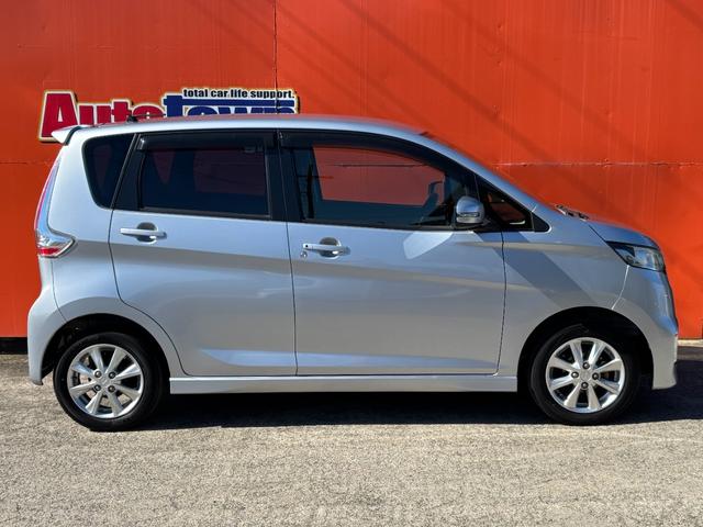 ｅＫカスタム Ｇ　（点検整備／車検２年／保証付き）（ワンオーナー）（実走行１０，７５７キロ）（メモリーナビ）（Ｂｌｕｅｔｏｏｔｈオーディオ）（ＣＤ・ＤＶＤ再生）（シートヒーター）（ＨＩＤヘッドライト）（スマートキー）（12枚目）