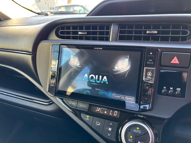 アクア Sスタイルブラック (点検整備/車検2年/保証付き)(アルパイン8インチナビ)(バックカメラ)(ETC車載器)(Bluetoothオーディオ)(フルセグTV)(CD・DVD再生)(衝突軽減ブレーキ)(スマートキー)(31枚目)