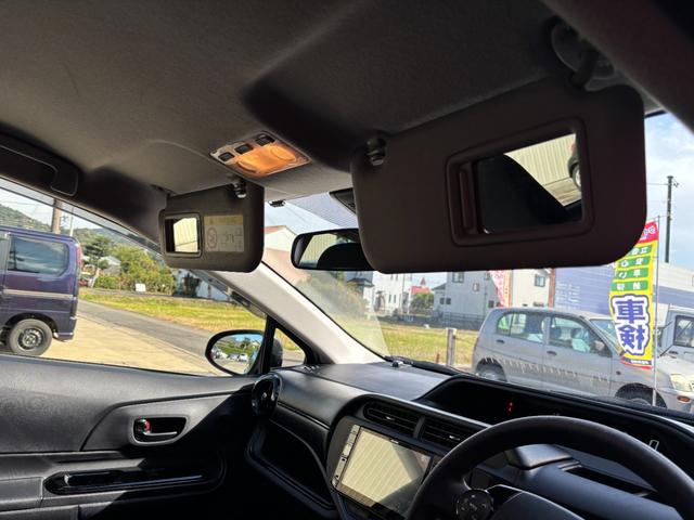 アクア Sスタイルブラック (点検整備/車検2年/保証付き)(アルパイン8インチナビ)(バックカメラ)(ETC車載器)(Bluetoothオーディオ)(フルセグTV)(CD・DVD再生)(衝突軽減ブレーキ)(スマートキー)(32枚目)