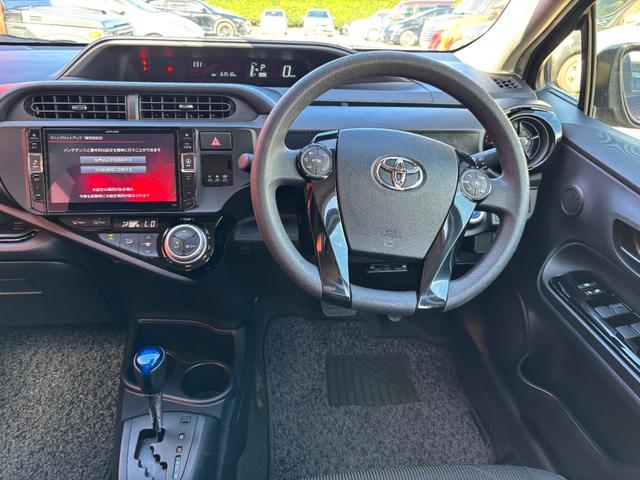 アクア Sスタイルブラック (点検整備/車検2年/保証付き)(アルパイン8インチナビ)(バックカメラ)(ETC車載器)(Bluetoothオーディオ)(フルセグTV)(CD・DVD再生)(衝突軽減ブレーキ)(スマートキー)(35枚目)