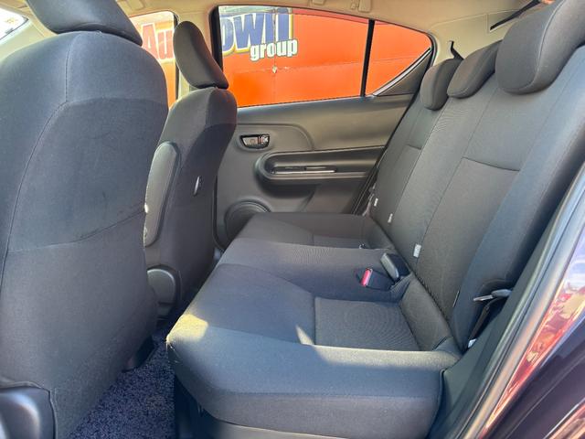 アクア Sスタイルブラック (点検整備/車検2年/保証付き)(アルパイン8インチナビ)(バックカメラ)(ETC車載器)(Bluetoothオーディオ)(フルセグTV)(CD・DVD再生)(衝突軽減ブレーキ)(スマートキー)(36枚目)