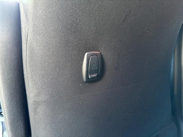 アクア Sスタイルブラック (点検整備/車検2年/保証付き)(アルパイン8インチナビ)(バックカメラ)(ETC車載器)(Bluetoothオーディオ)(フルセグTV)(CD・DVD再生)(衝突軽減ブレーキ)(スマートキー)(54枚目)